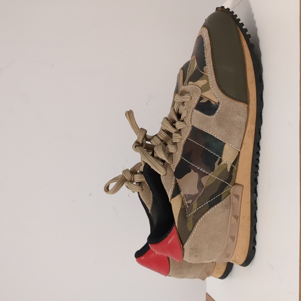 Valentino Garavani Leather Sneaker